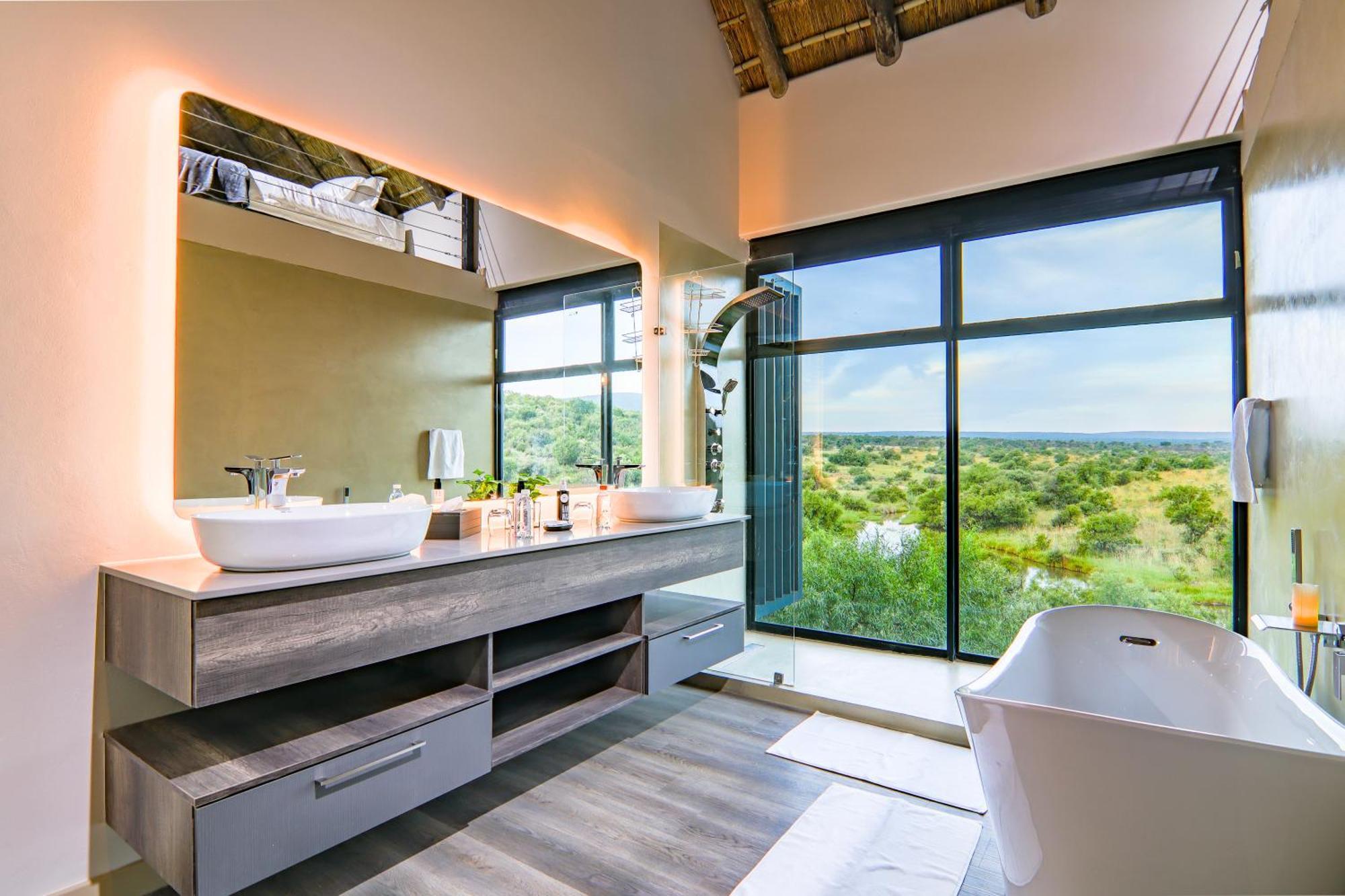 Cliffhanger Lodge Mabula Game Reserve ภายนอก รูปภาพ